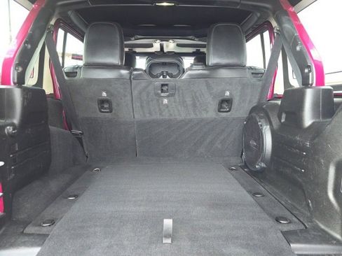 Used 2022 Jeep Wrangler Unlimited Sahara image 51