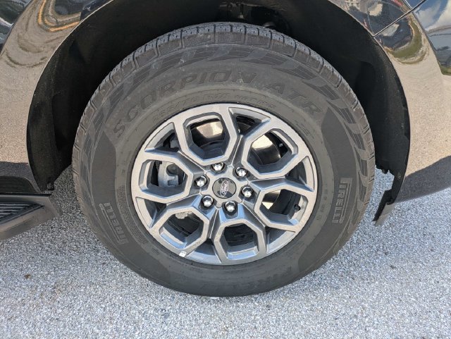 Used 2025 Ford Expedition Active AWD/4WD image 10