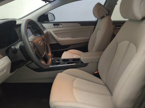 Used 2017 Hyundai Sonata SE FWD image 17