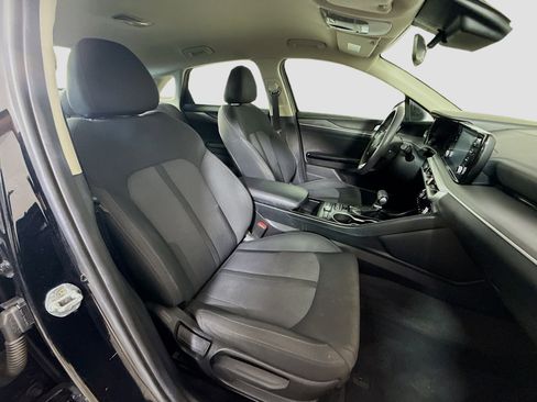 Used 2022 Kia K5 LXS image 29