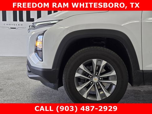 Used 2026 Chevrolet Equinox LT FWD image 6