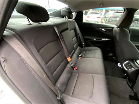 Used 2024 Chevrolet Malibu LT FWD image 19