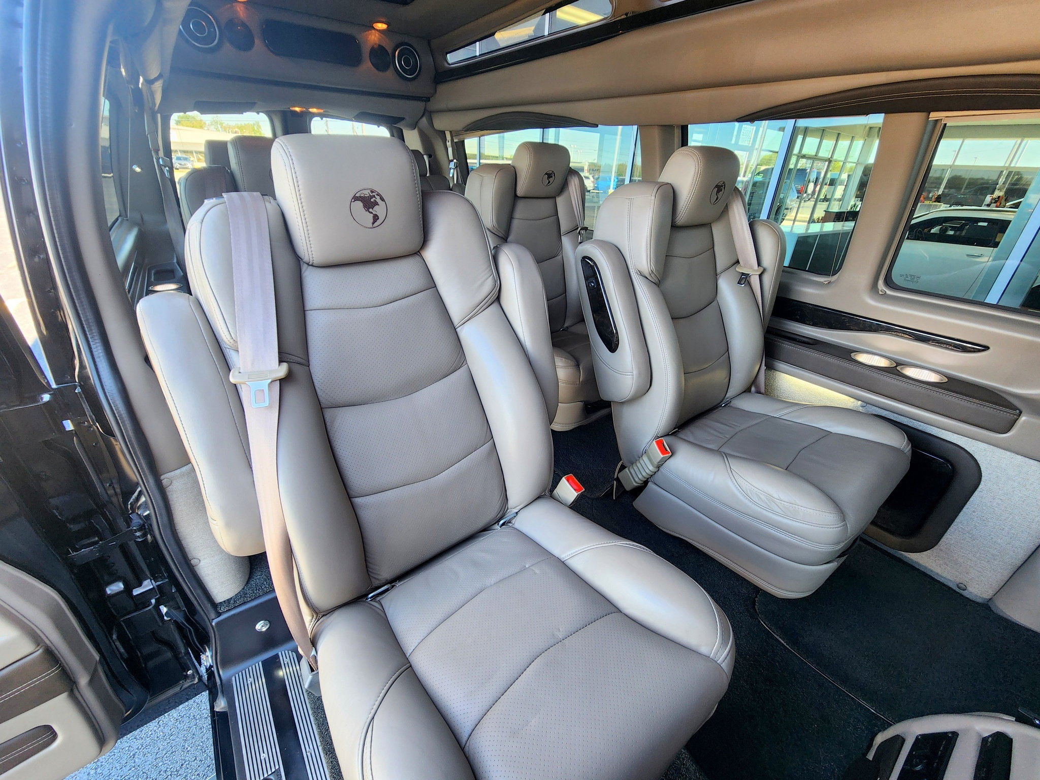 Used 2020 Chevrolet Express 2500 Extended w/ Enhanced Convenience Package RWD image 25