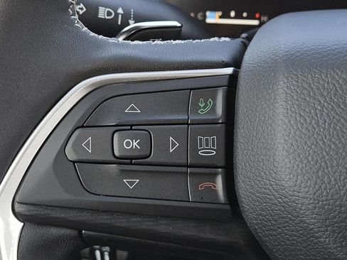 New 2025 Jeep Grand Cherokee L Altitude image 17