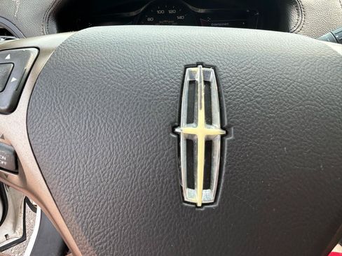 Used 2014 Lincoln MKX AWD w/ Equipment Group 101A image 20