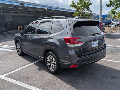 Used 2021 Subaru Forester Premium image 10