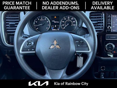 Used 2019 Mitsubishi Outlander ES image 26