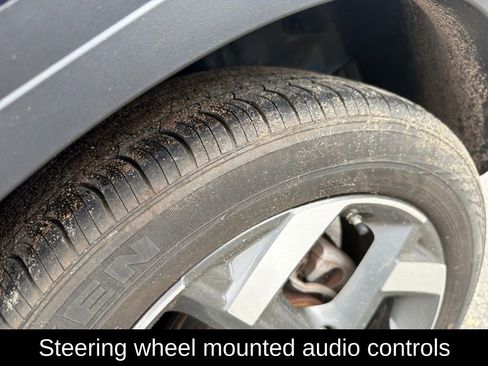 Certified 2023 Hyundai Venue SEL image 10