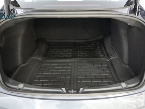 Used 2023 Tesla Model 3 Standard Range image 8