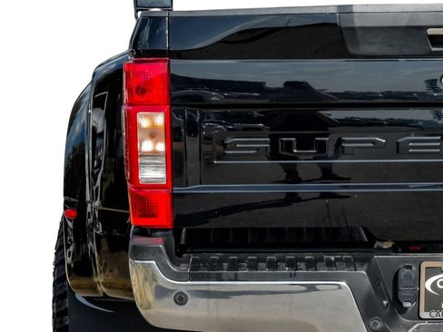 Used 2022 Ford F350 Lariat w/ Lariat Ultimate Package AWD/4WD image 51