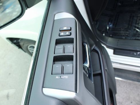 Used 2023 Toyota 4Runner Limited image 11