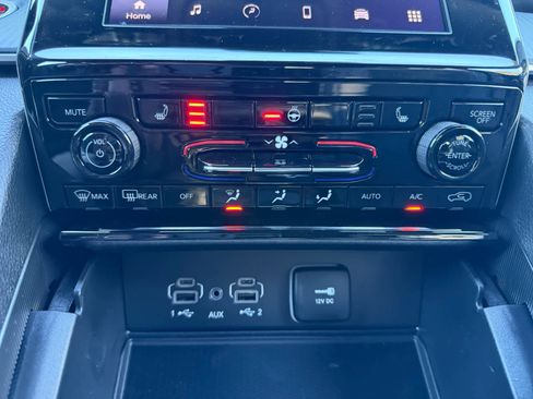 New 2025 Jeep Grand Cherokee Altitude image 22