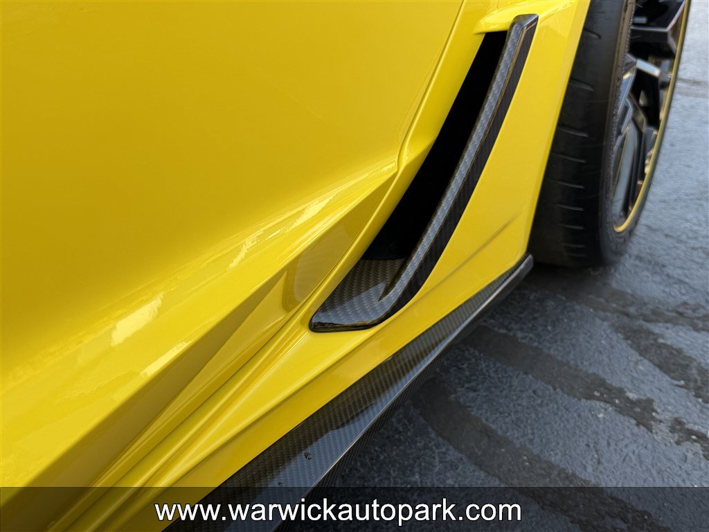 Used 2016 Chevrolet Corvette Z06 w/ C7.r Special Edition RWD image 23