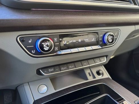 Certified 2025 Audi Q5 2.0T Premium Plus image 16