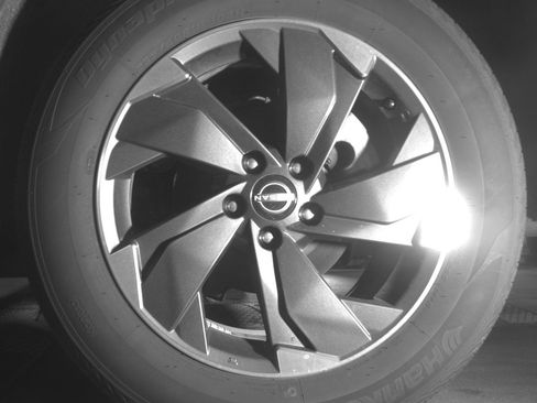 Used 2025 Nissan Rogue SV image 14