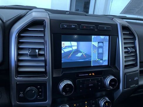 Used 2019 Ford F150 Platinum w/ Equipment Group 701A Luxury image 22