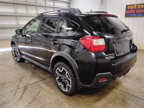 Used 2017 Subaru Crosstrek 2.0i Premium w/ Popular Package #1 AWD/4WD image 6