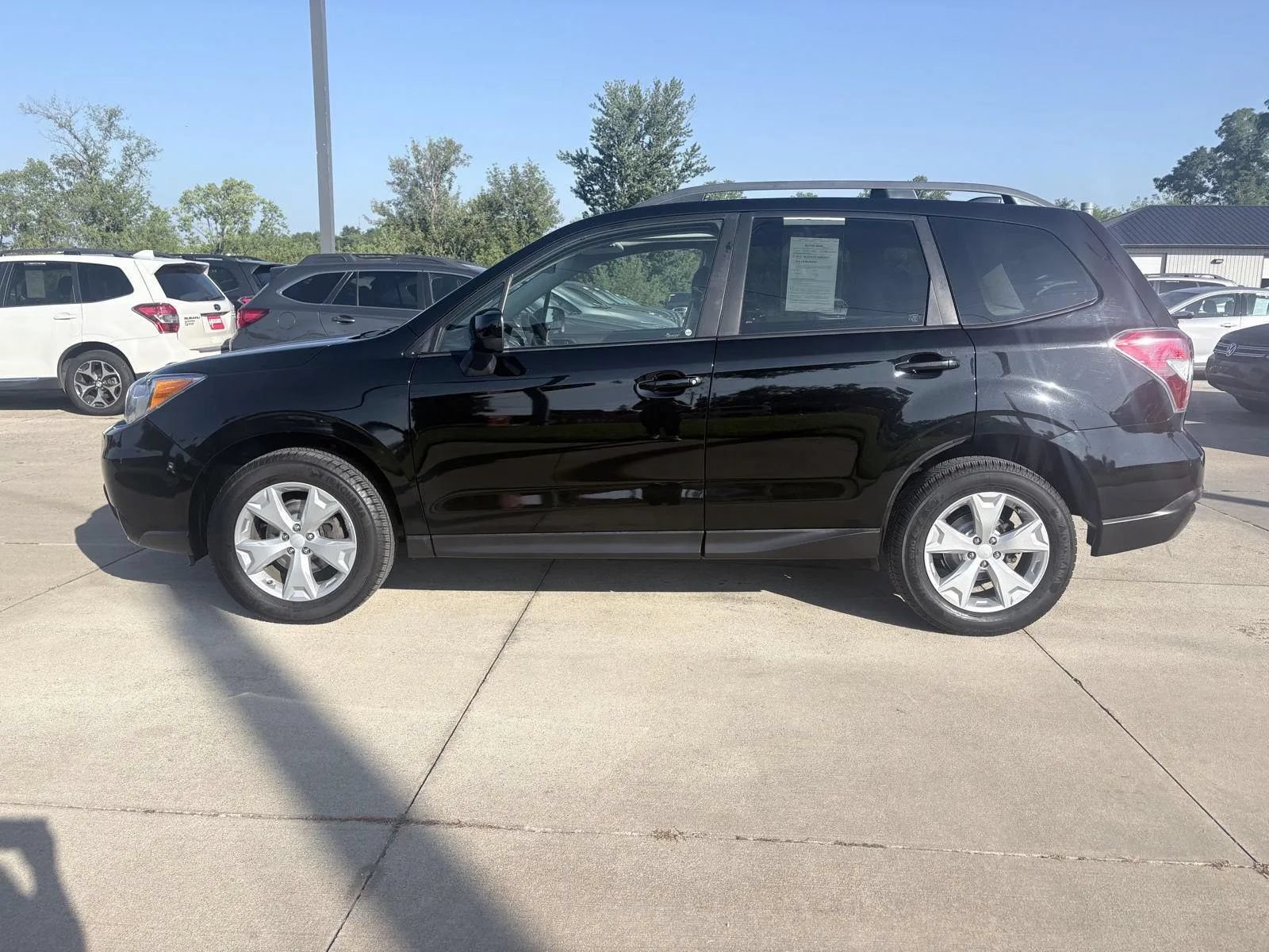 Used 2016 Subaru Forester 2.5i Premium AWD/4WD image 9