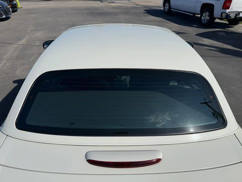 Used 2002 Ford Thunderbird image 29