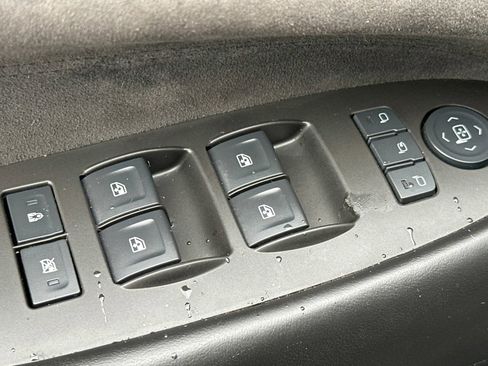 Used 2017 Cadillac Escalade ESV Platinum image 15