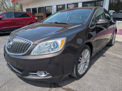 Used 2014 Buick Verano FWD image 3