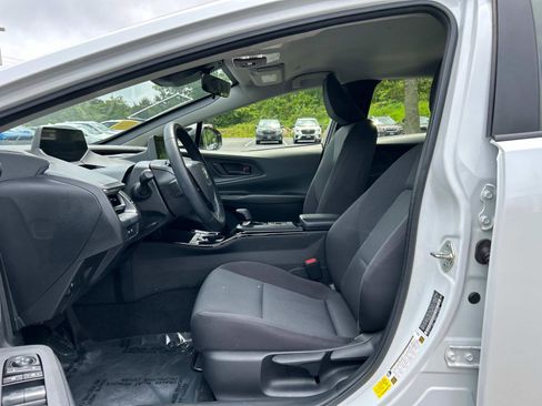 Used 2023 Toyota Prius LE image 15