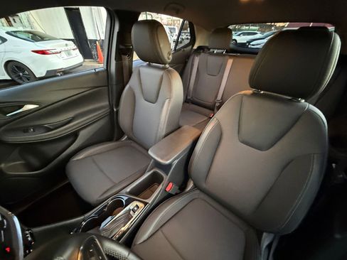 Used 2025 Buick Encore GX Preferred image 34