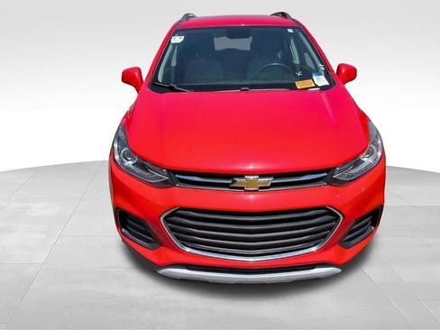 Certified 2018 Chevrolet Trax LT w/ Driver Confidence Package FWD image 4