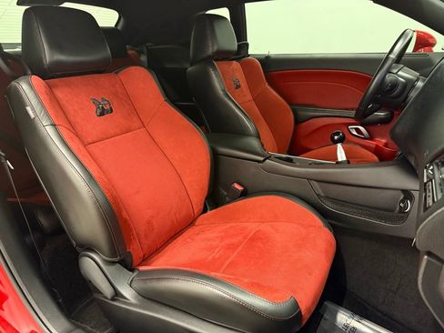 Used 2018 Dodge Challenger R/T Scat Pack w/ Leather Interior Group image 16