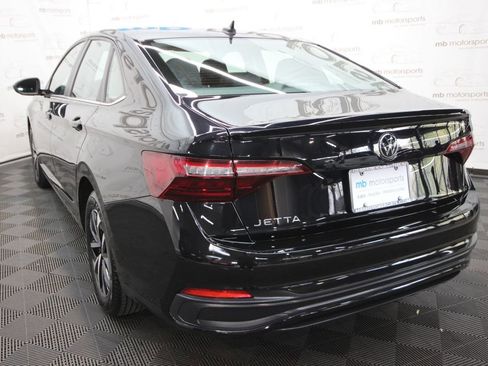 Used 2024 Volkswagen Jetta S FWD image 4