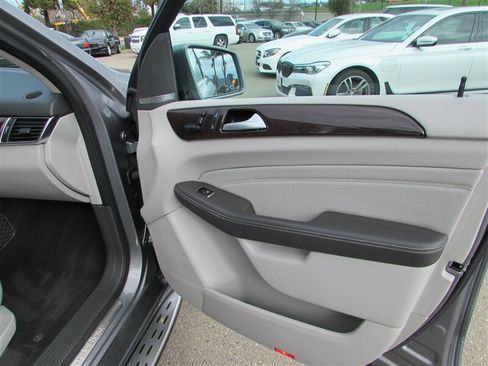 Used 2013 Mercedes-Benz ML 350 4MATIC image 44