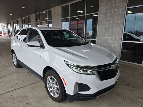 Used 2023 Chevrolet Equinox LT image 9