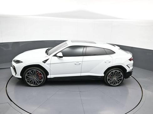 Used 2025 Lamborghini Urus SE AWD/4WD image 48
