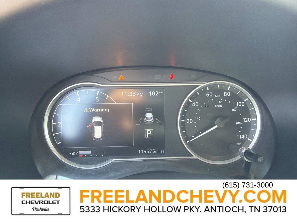 Used 2020 Nissan Kicks SR w/ SR Premium Package FWD image 27
