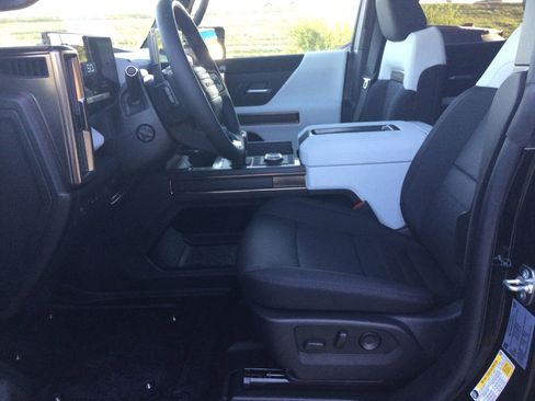 New 2025 GMC Hummer EV 3X image 17