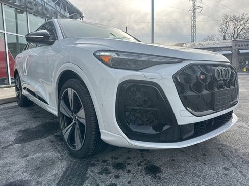 New 2025 Audi SQ5 Premium Plus image 8