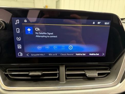 Certified 2024 Chevrolet Trax LT FWD image 12