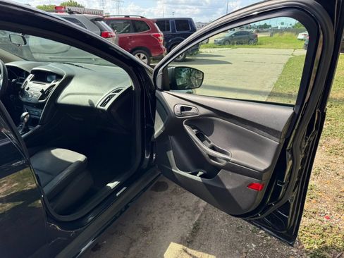 Used 2016 Ford Focus S FWD image 23