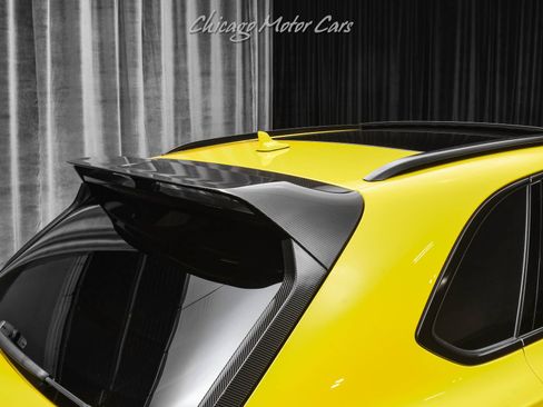 Used 2017 Bentley Bentayga image 47