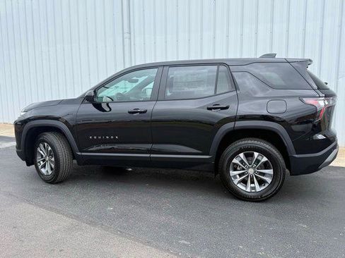 New 2026 Chevrolet Equinox LT FWD image 2