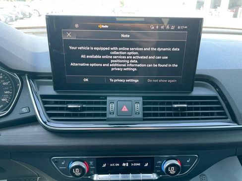 Used 2023 Audi Q5 2.0T Premium w/ Convenience Package AWD/4WD image 13
