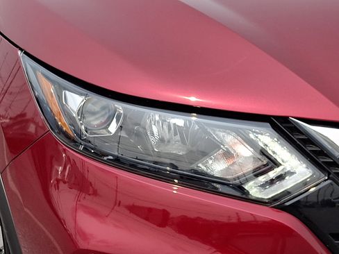 Used 2022 Nissan Rogue Sport SL AWD/4WD image 9