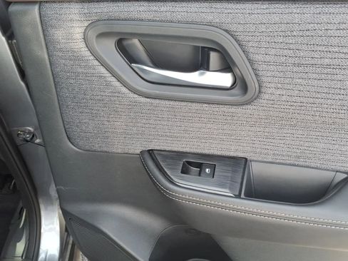 Used 2021 Nissan Rogue SV image 15