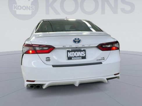 Used 2021 Toyota Camry SE FWD image 10