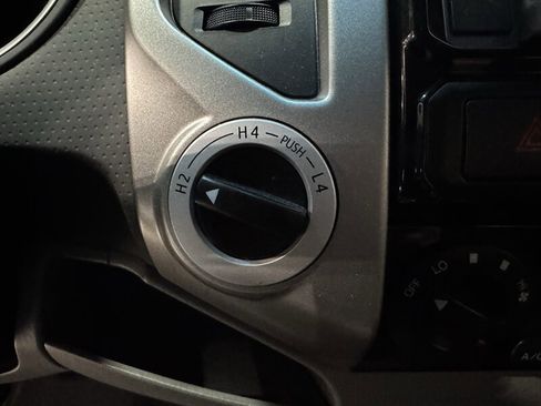 Used 2014 Toyota Tacoma 4x4 Access Cab V6 image 13