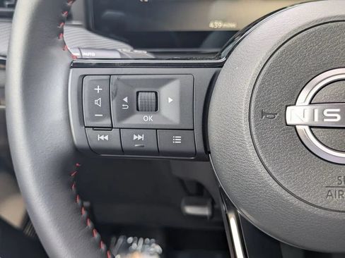 Certified 2026 Nissan Kicks SR FWD image 21