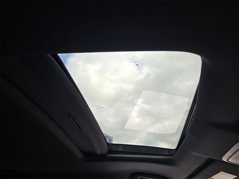 Used 2023 Honda Passport EX-L image 19