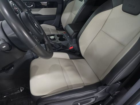 Used 2024 INEOS Grenadier AWD/4WD image 17