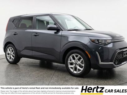 Used 2025 Kia Soul LX w/ LX Technology Package
