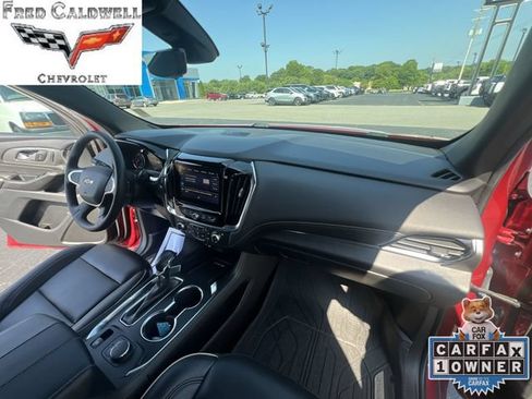 Used 2023 Chevrolet Traverse Premier FWD image 34